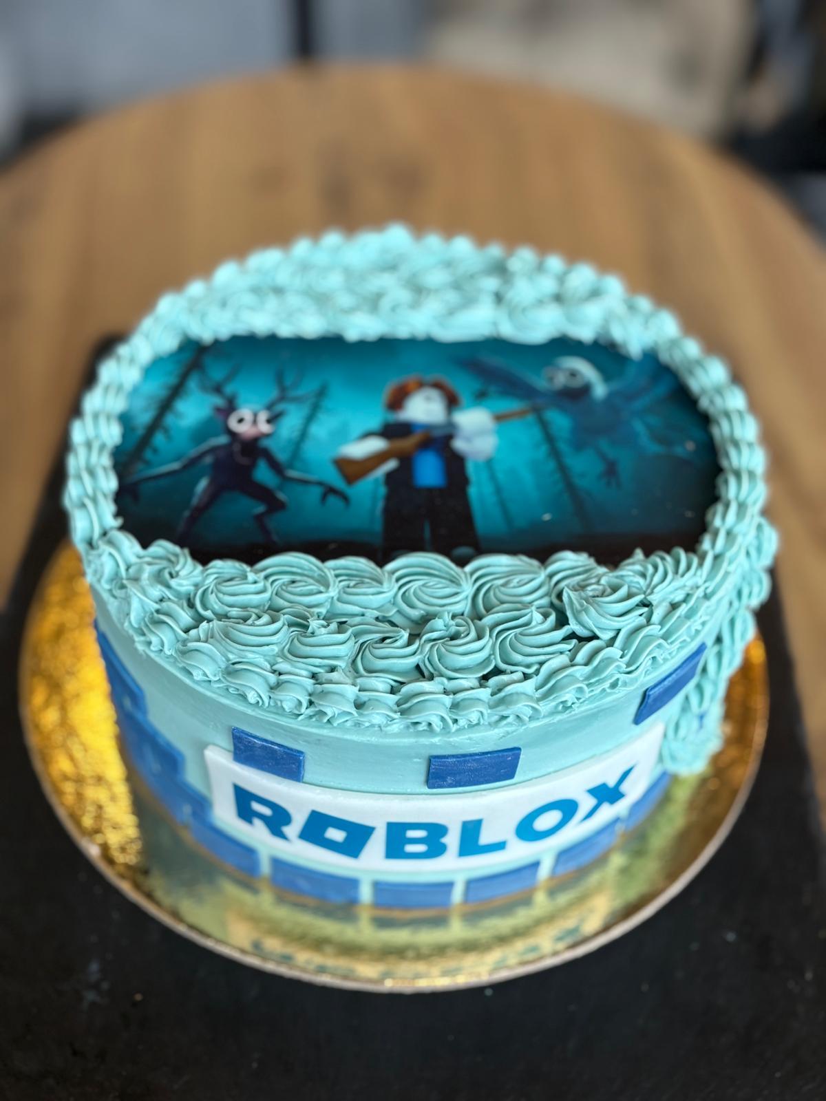 Tort personalizat realizat de Patiferia Artizanal, Otopeni – model 25