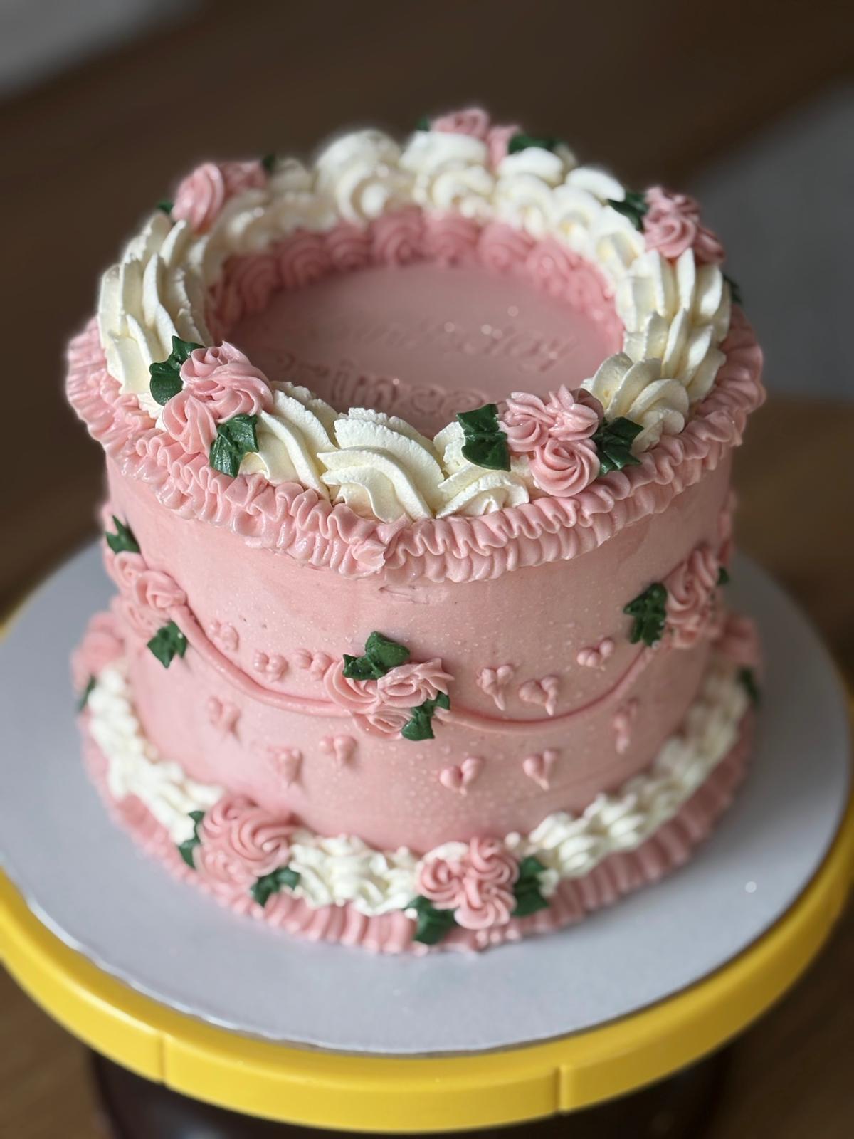 Tort personalizat realizat de Patiferia Artizanal, Otopeni – model 6