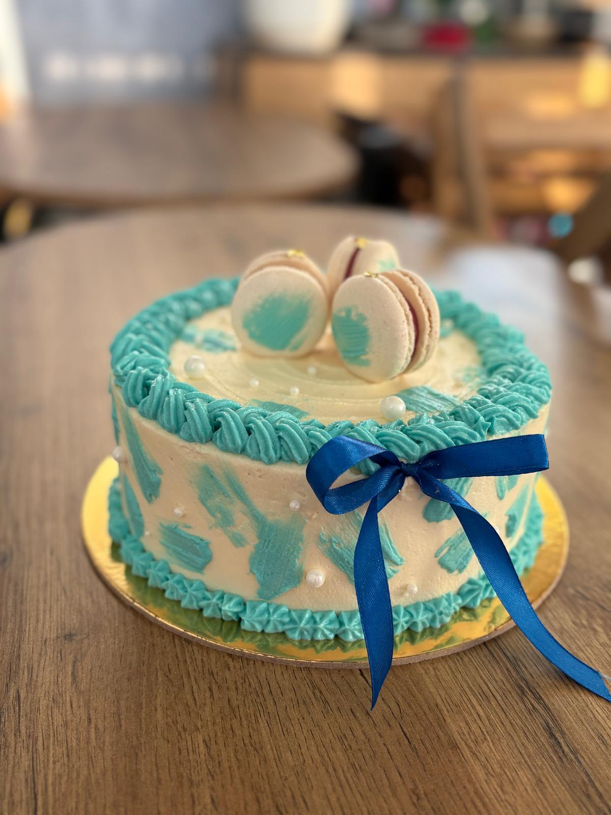 Tort personalizat realizat de Patiferia Artizanal, Otopeni – model 45