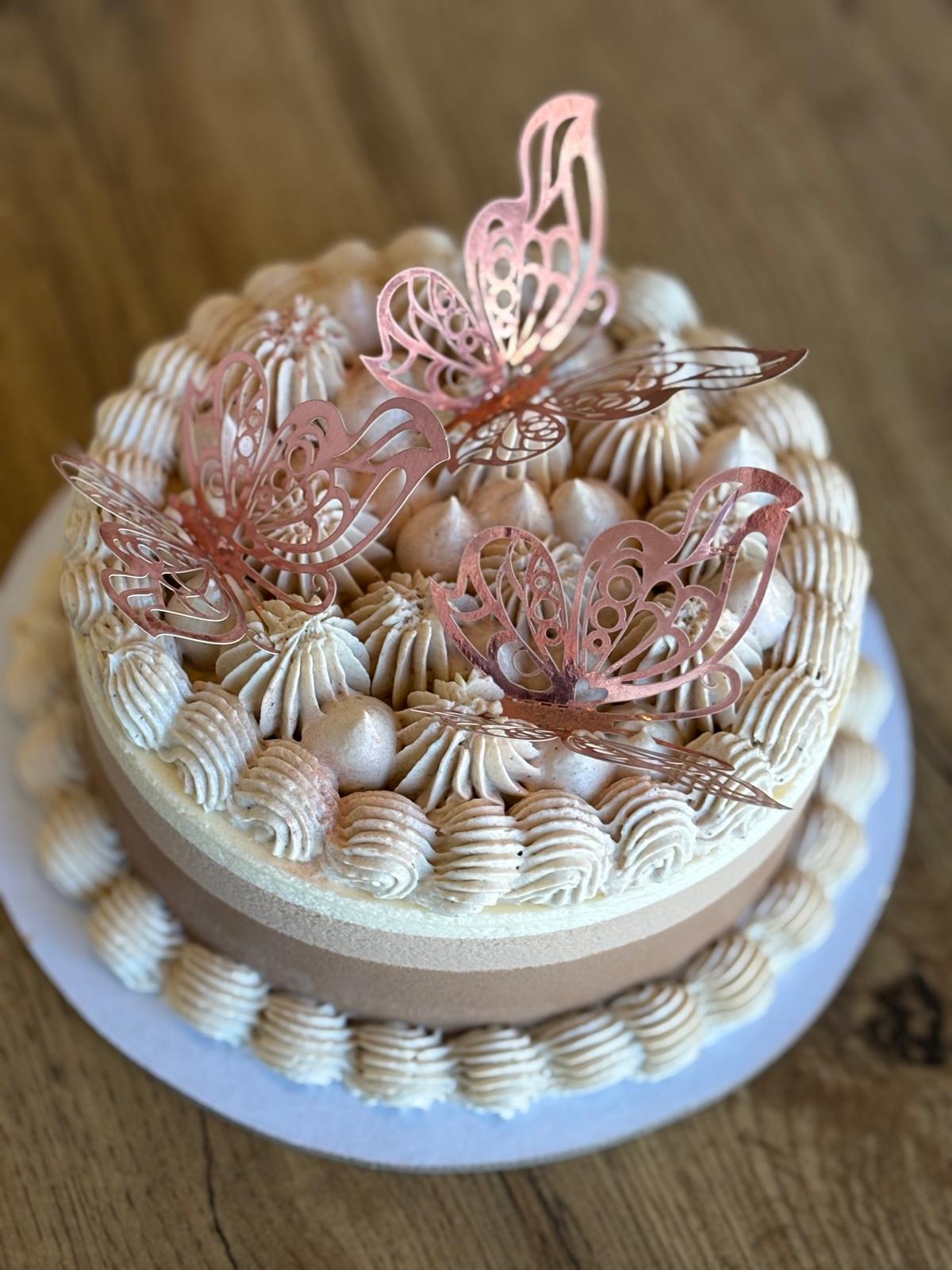 Tort personalizat realizat de Patiferia Artizanal, Otopeni – model 11