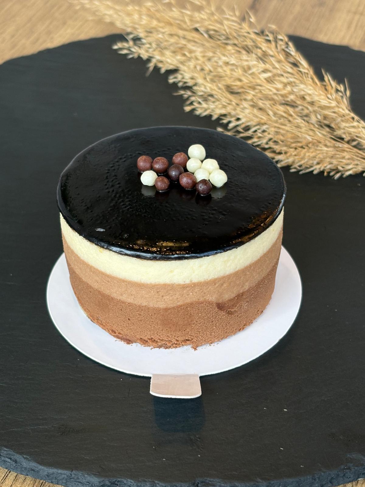 Prăjitură Trio Chocolats – 165g
